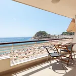 Apartament Lets Holidays Sea Views On The *