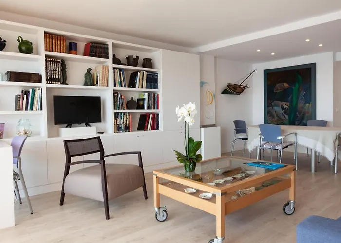 Apartment Lets Holidays Sea Views On The Tossa de Mar