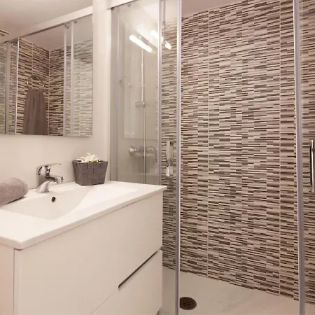 Апартаменты Sea Views On The